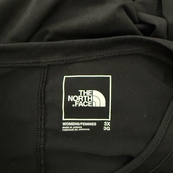 The North Face Plus Size Dune Sky Short Sleeve Tee Shirt, Solid Black size 3X - Picture 8 of 10